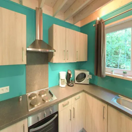 펜션 Luxury With Sauna In The Forest *